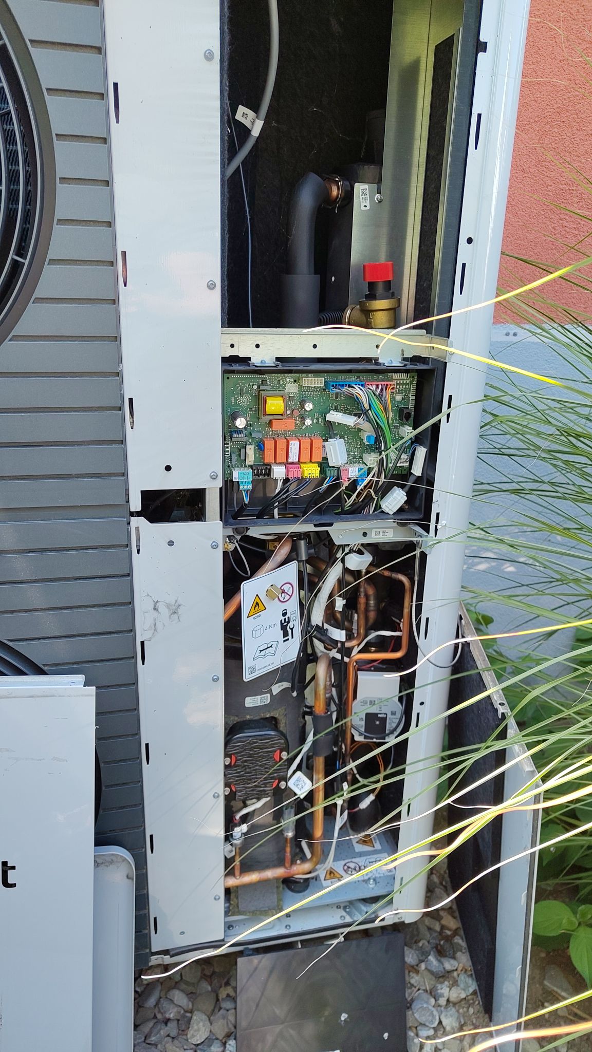 Kühlen mit der Wärmepumpe – geht das auch mit Heizkörpern?